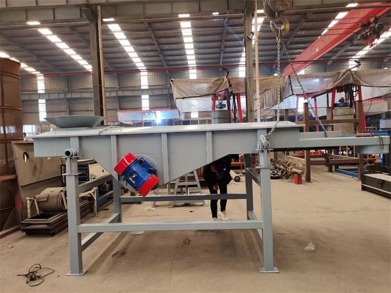 直線篩篩分物料跑偏？